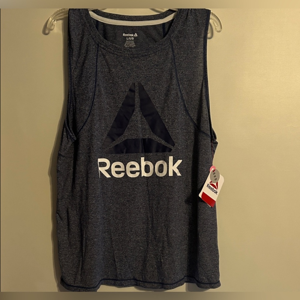 Reebok Navy Sleeveless Tank Top Slim size Large NWT